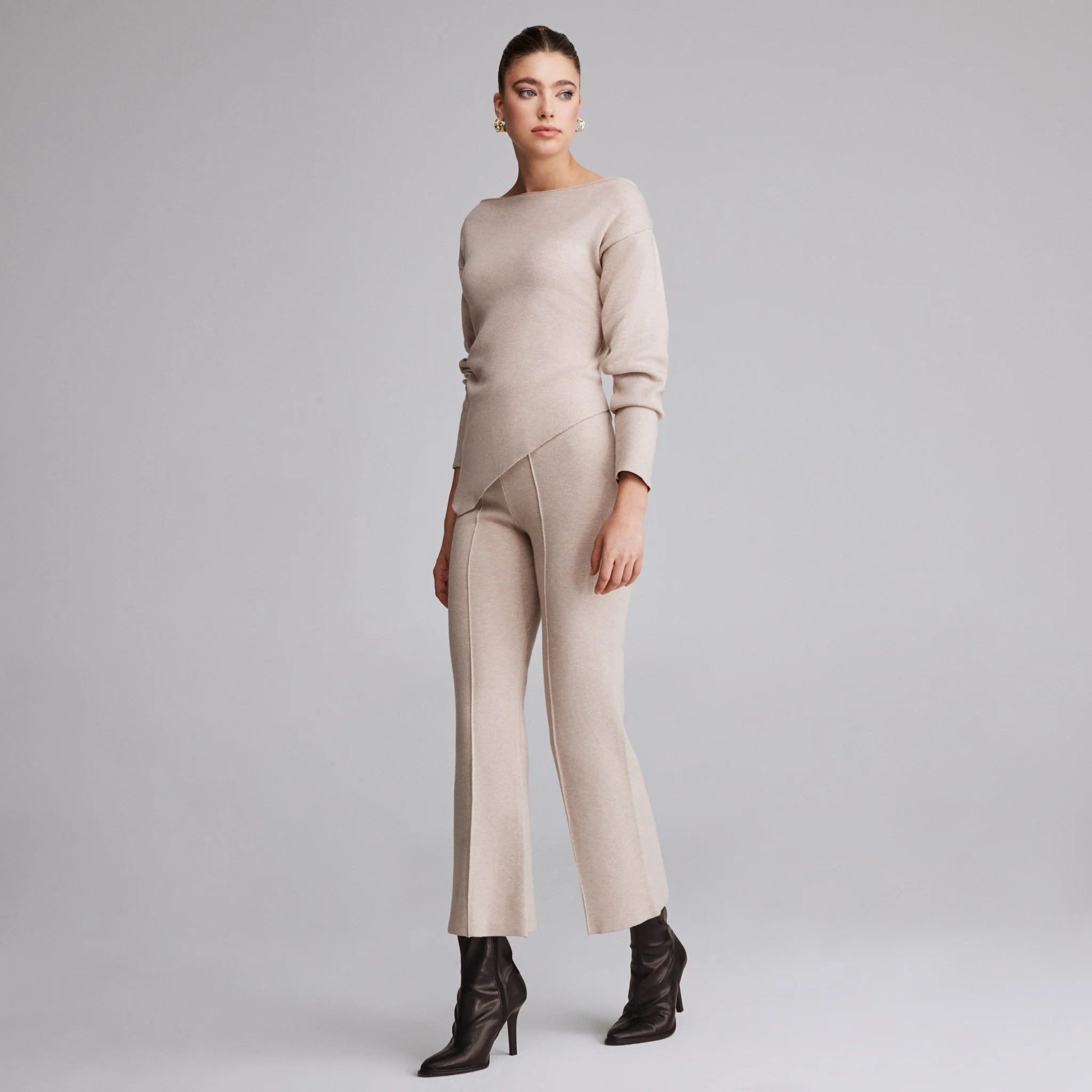 High waist knitted flare pant - Image 6
